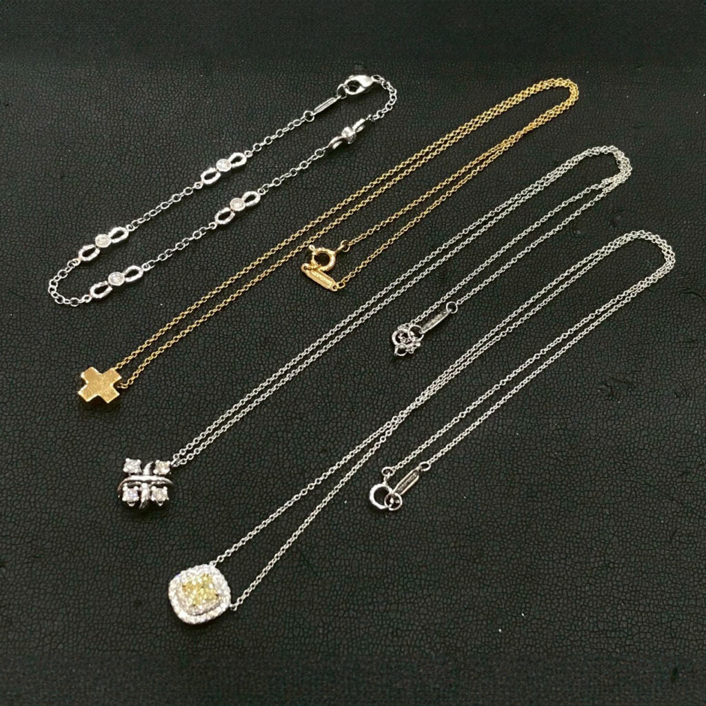 くらや南店貴金造買取品４：金・銀ペンダント