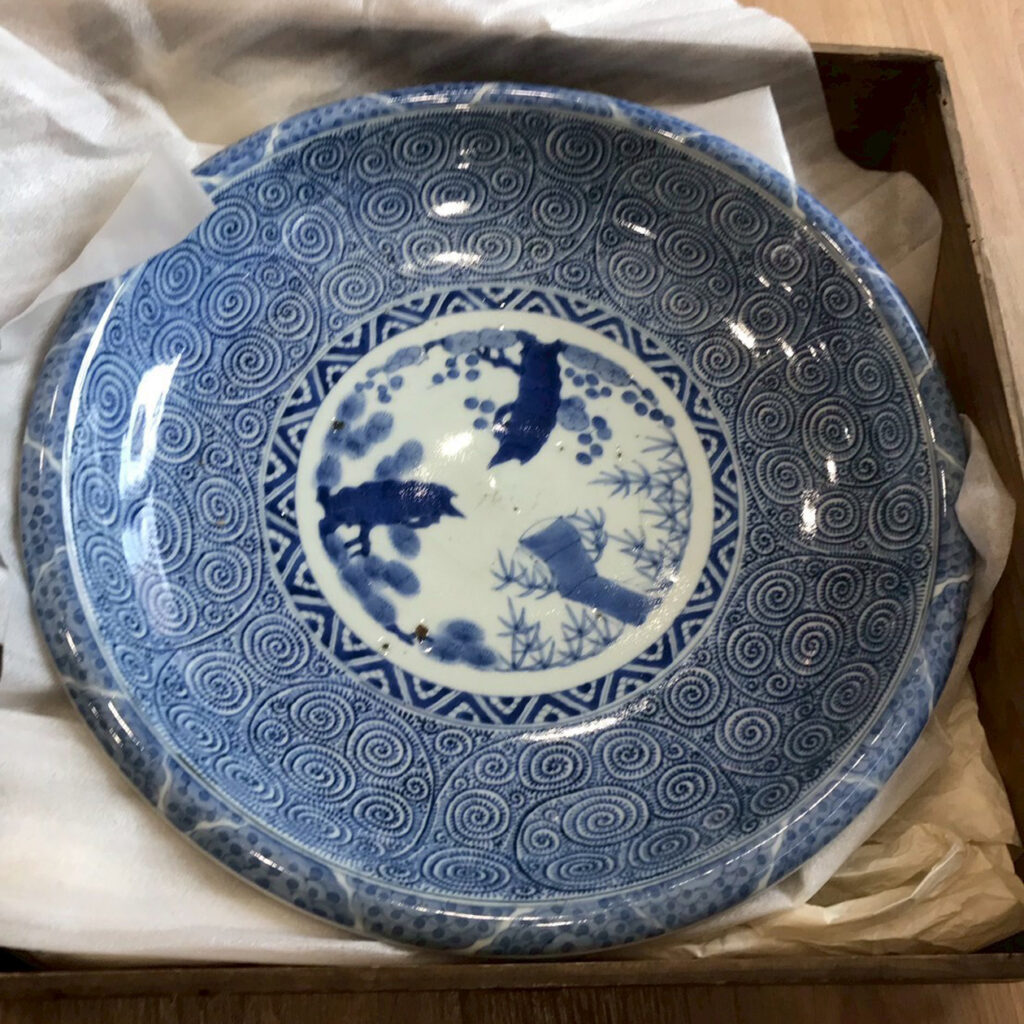 くらや南店骨董買取品１：古皿